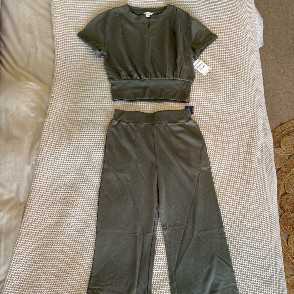 Habitual Olive Green Women's Track Pants & Joggers